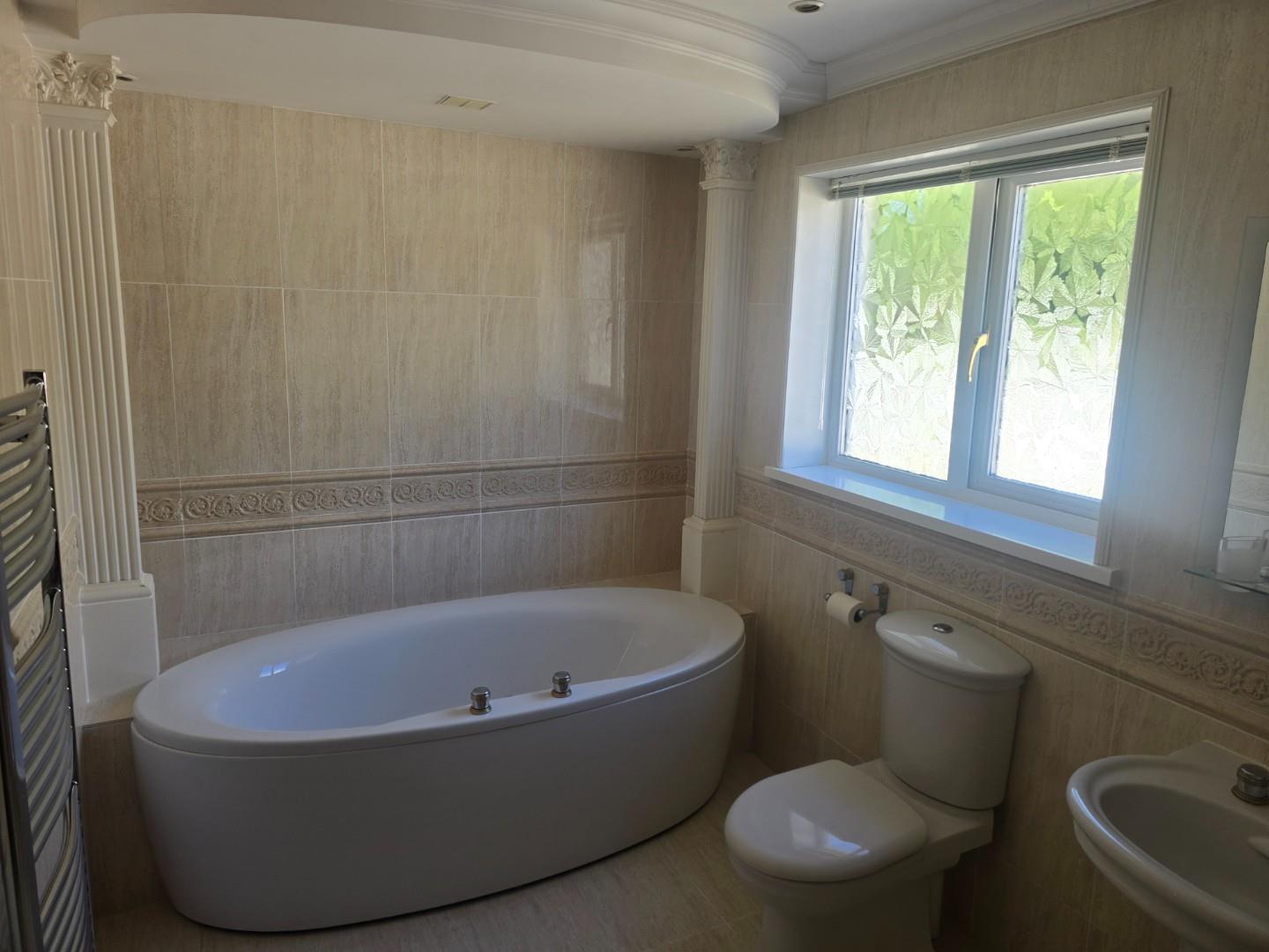 Westport Avenue, Mayals, Swansea, SA3 5EF